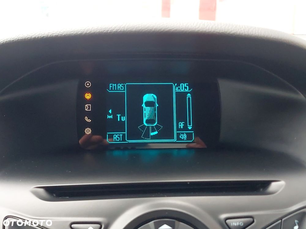 Ford Focus - 25