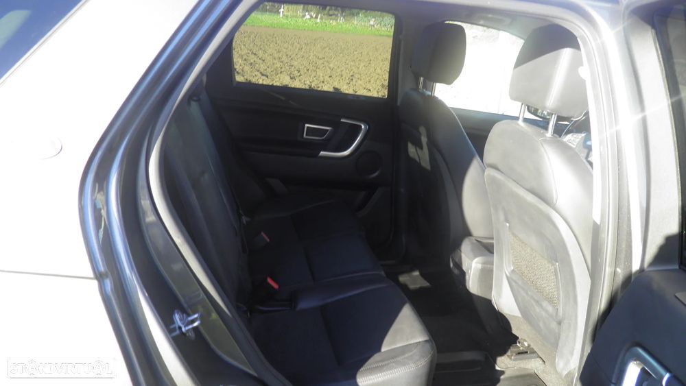 Land Rover Discovery Sport 2.0 TD4 HSE - 44