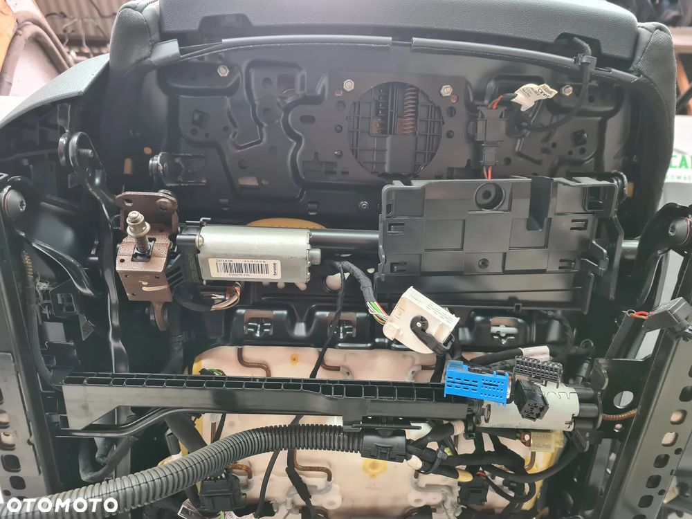 Audi A6 C8 FOTELE PASAZERA PRZÓD S-LINE - 18