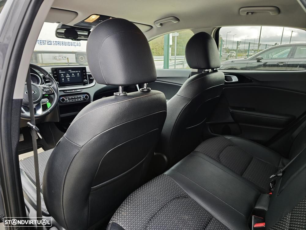 Kia XCeed 1.0 T-GDI Dynamic - 21