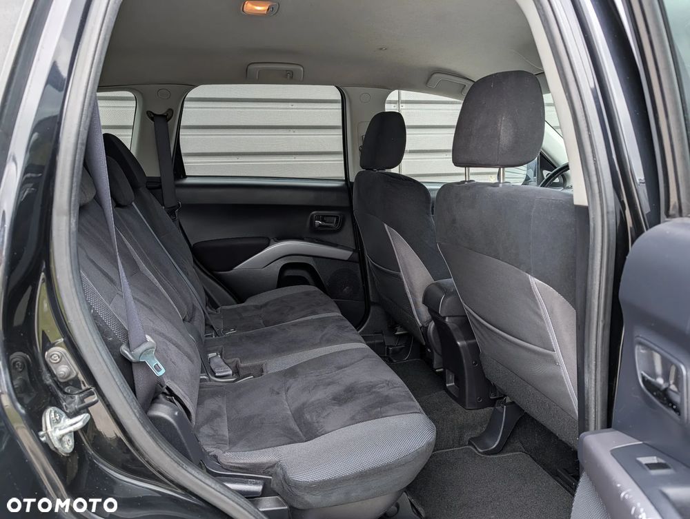 Mitsubishi Outlander 2.0 DI-D 4WD Instyle - 8