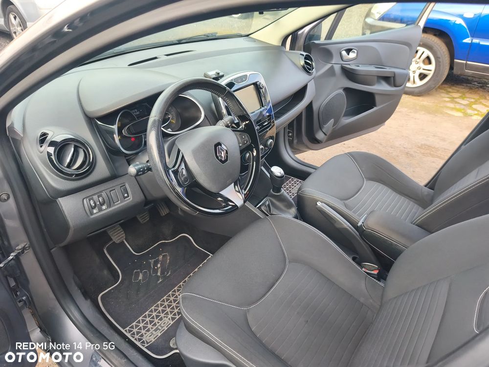 Renault Clio - 12