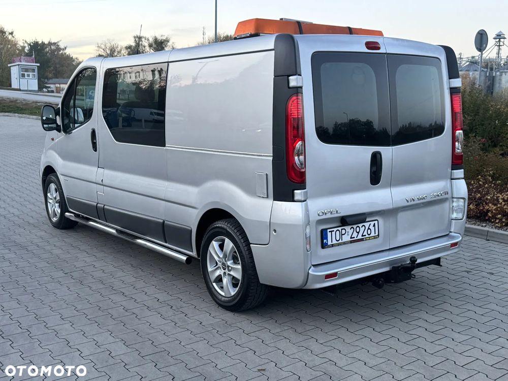 Opel Vivaro - 23