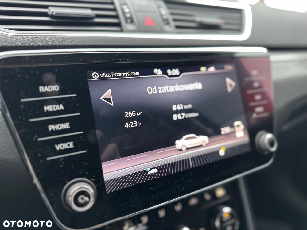 Skoda Superb 1.5 TSI Style DSG - 31