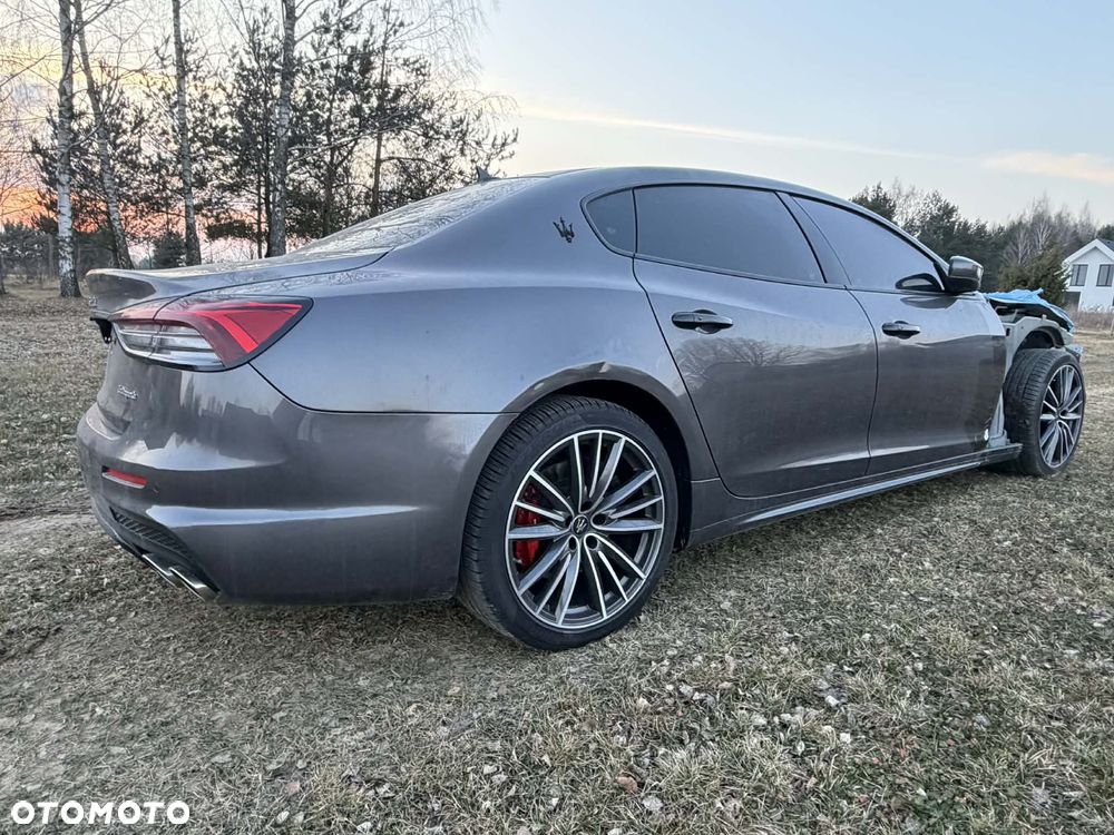 Maserati Quattroporte GranSport S - 2