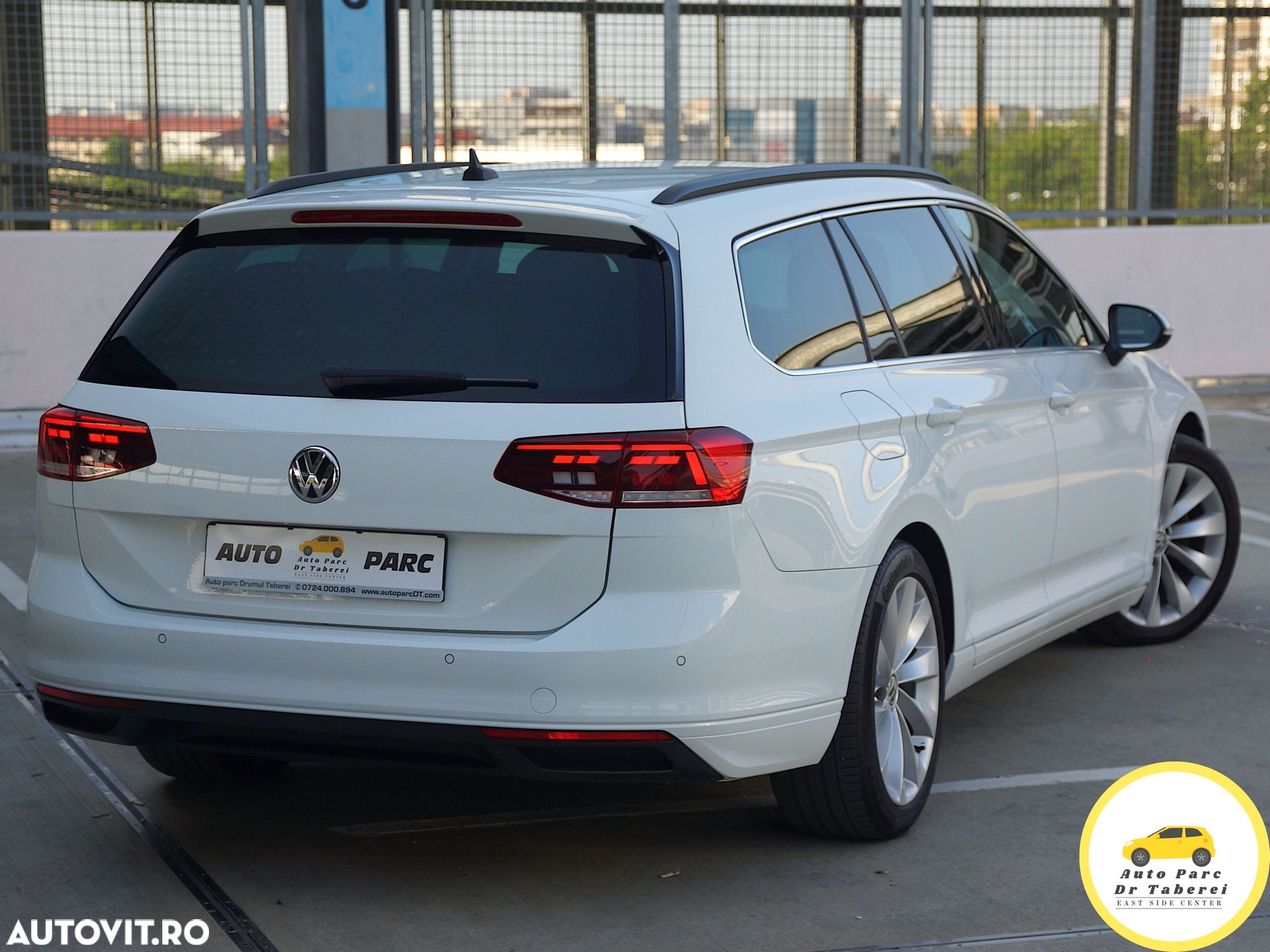Volkswagen Passat Variant 2.0 TDI SCR DSG BlueMotion Comfortline - 9