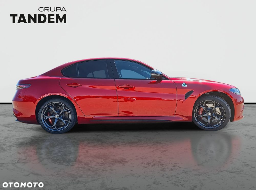 Alfa Romeo Giulia - 4