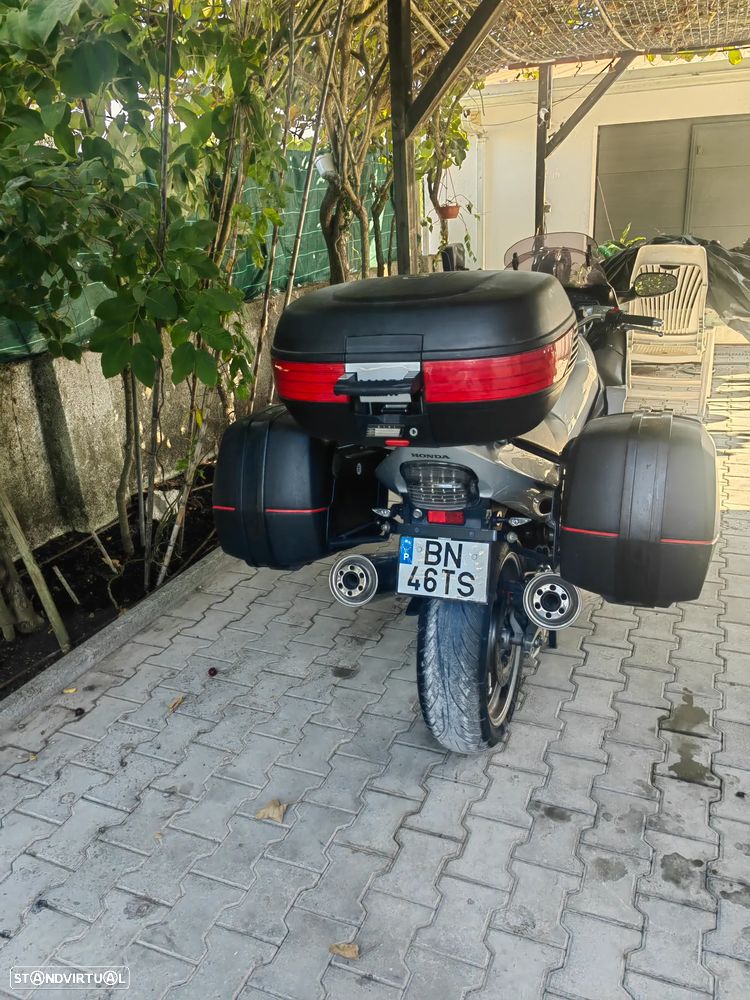 Honda CBR xxfireblade - 4