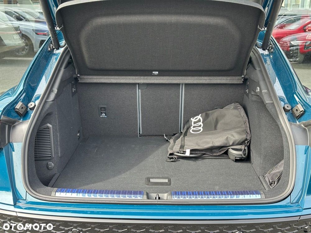 Audi Q3 Sportback - 8