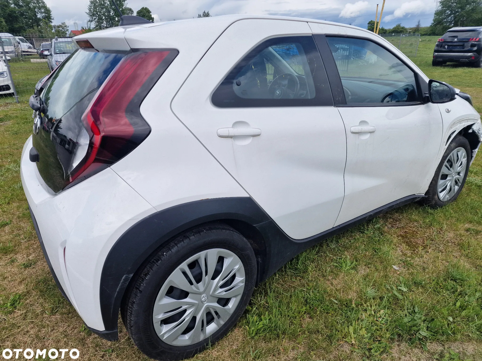 Toyota Aygo X 1.0 VVT-i Black Edition X-shift - 9