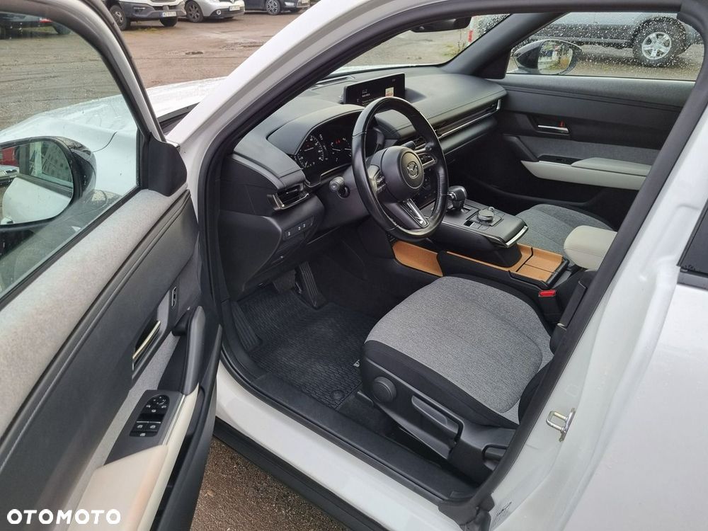 Mazda MX-30 - 16