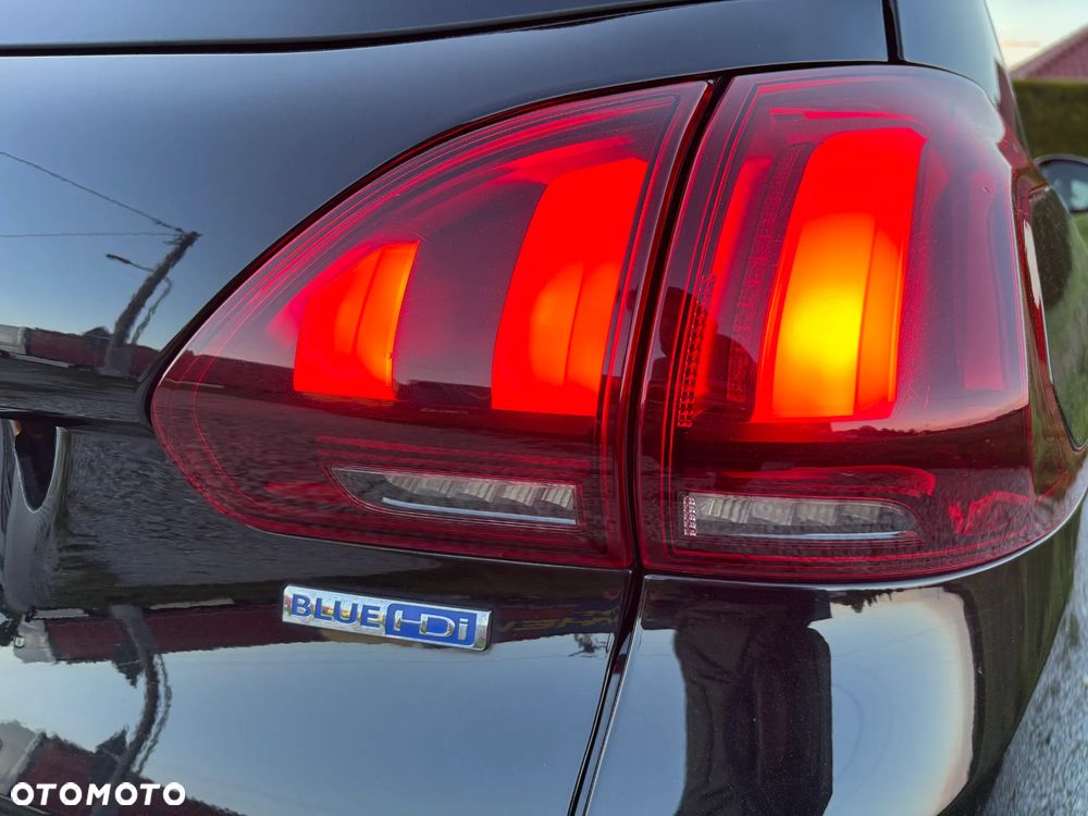 Peugeot 2008 1.6 BlueHDi Allure - 29