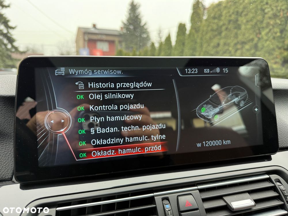 BMW Seria 5 520d Sport-Aut - 40