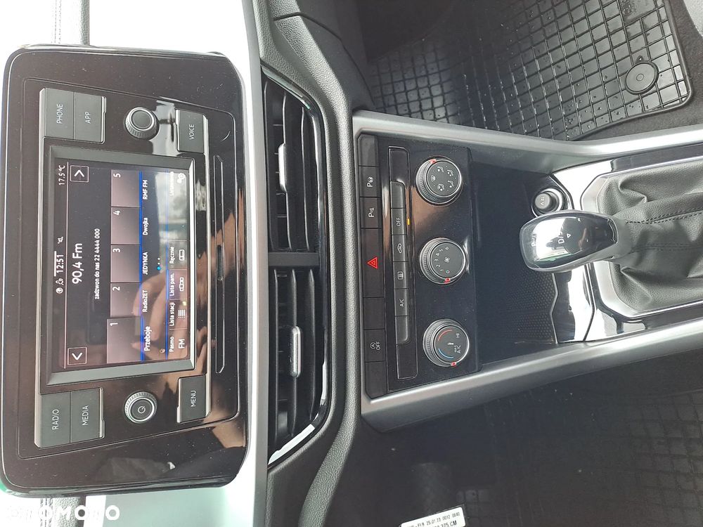 Volkswagen T-Roc 1.5 TSI Life DSG - 17