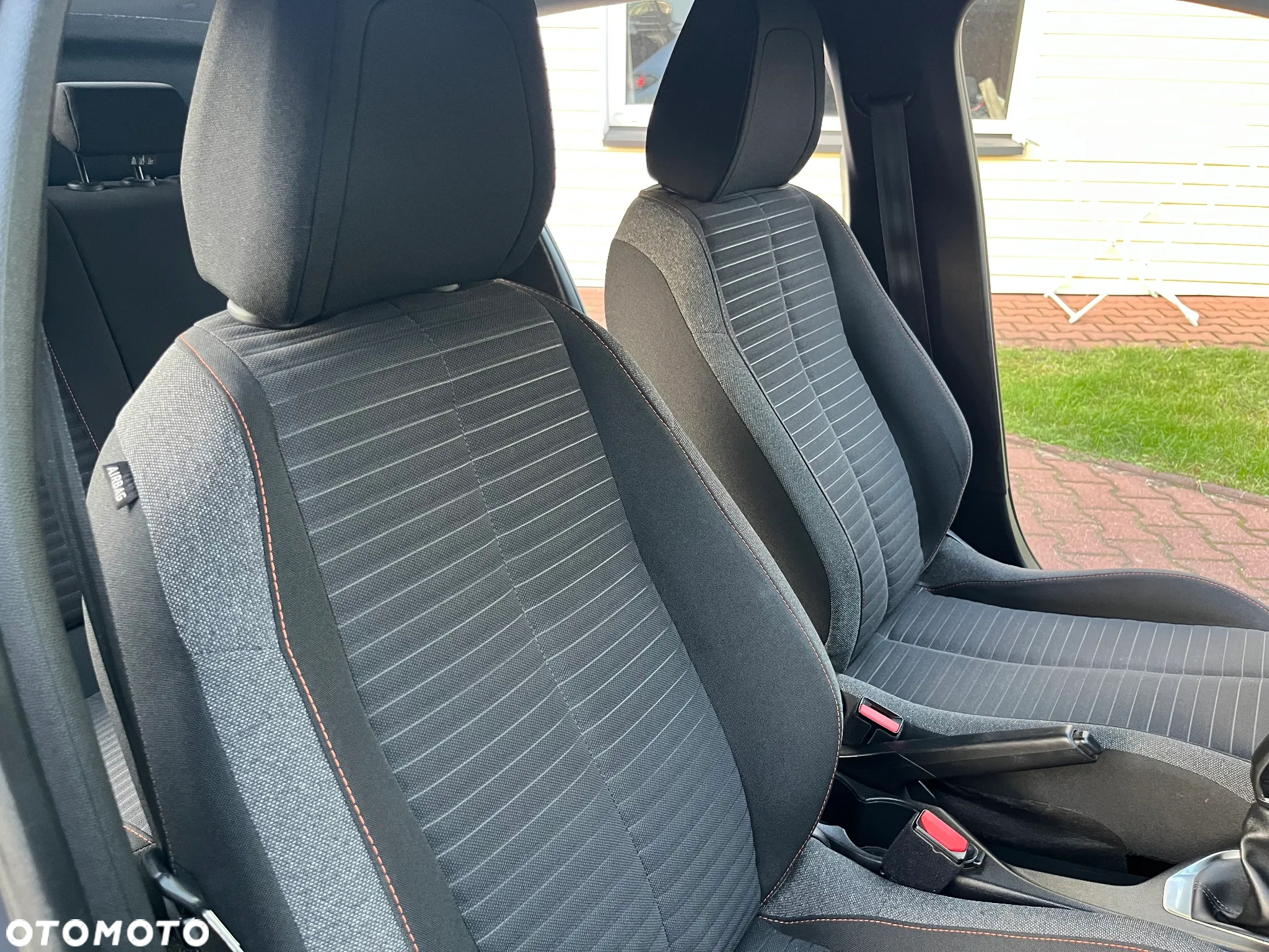 Peugeot 208 1.2 PureTech Active S&S - 24