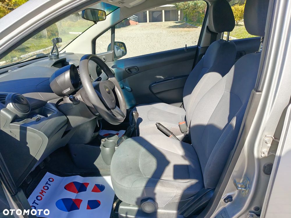 Chevrolet Cruze 1.6 Base - 6
