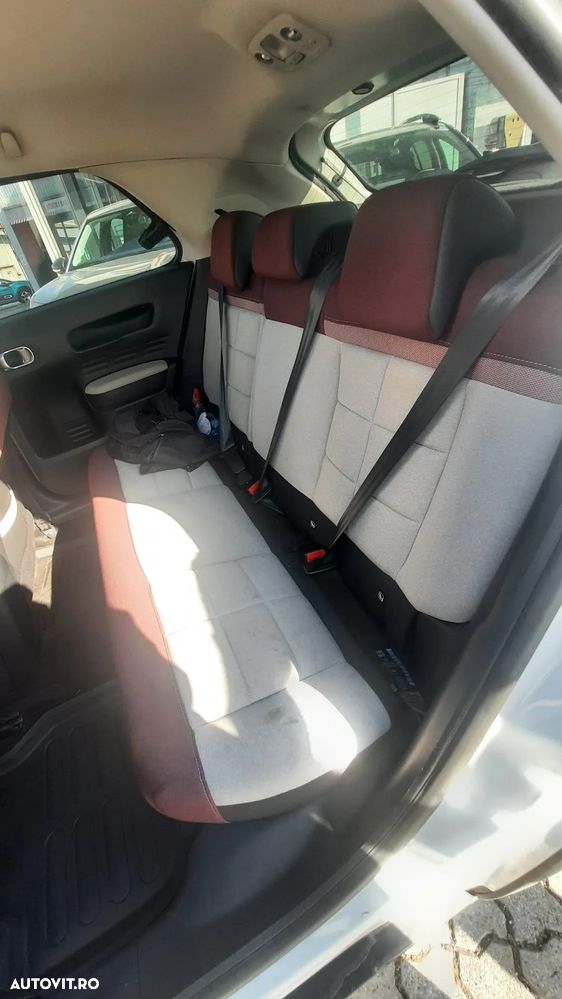 Citroën C4 Cactus 1.2 PureTech S&S EAT6 Shine - 11