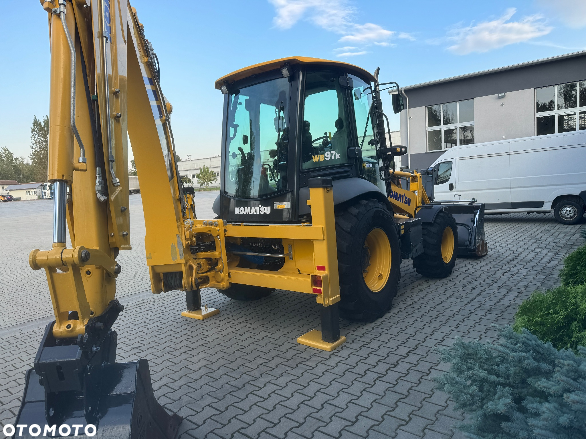 Komatsu WB 97R - 10