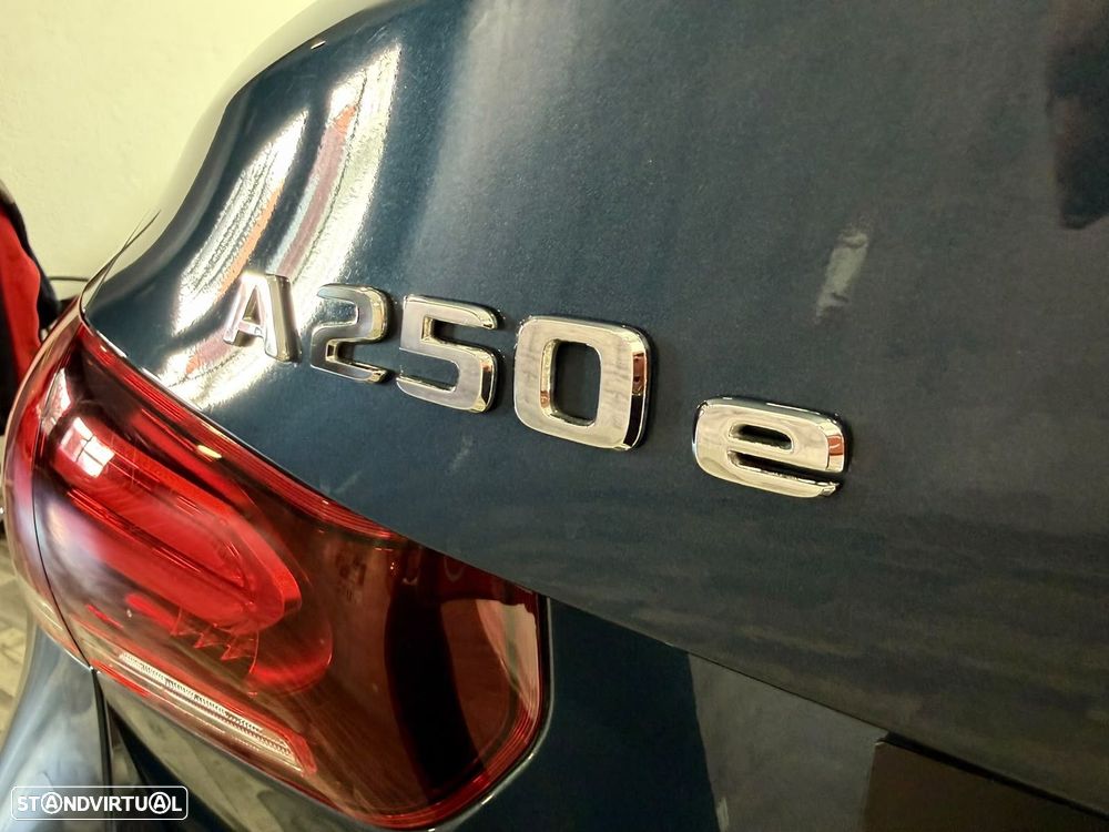 Mercedes-Benz A 250 Limousine e Style Plus - 28