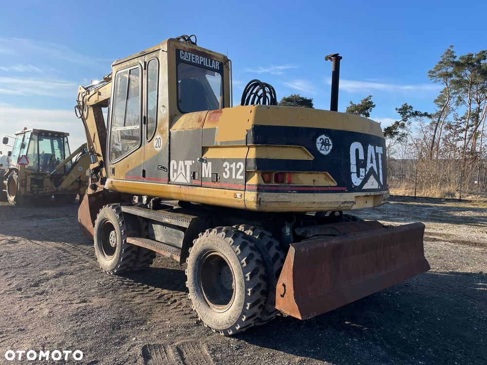 Caterpillar M312 - 3