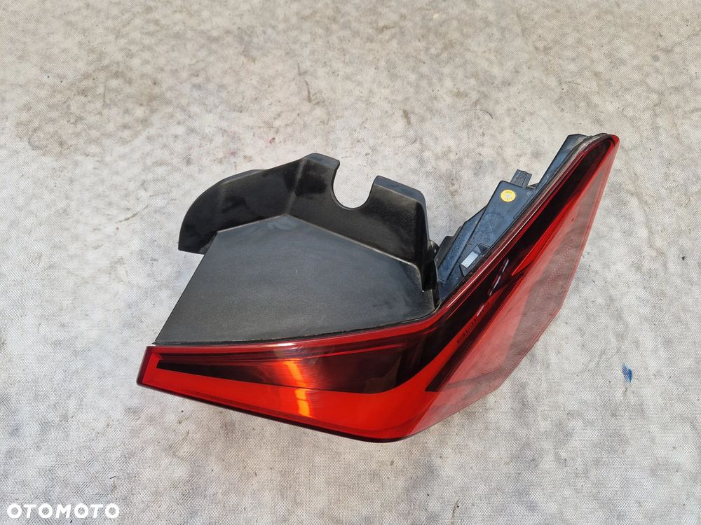 Cupra Born 10E Lampa Prawa Tył - 3
