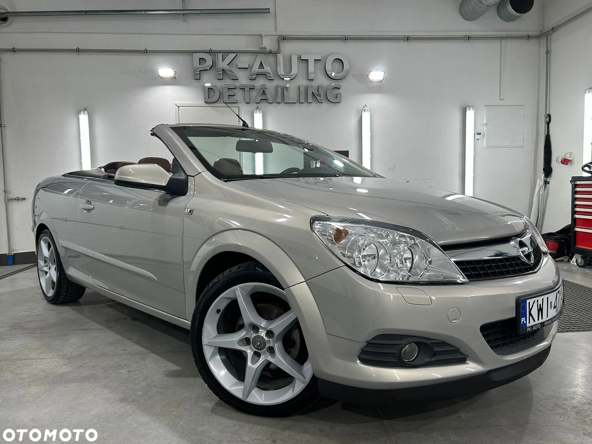 Opel Astra TwinTop 1.8 Cosmo - 20