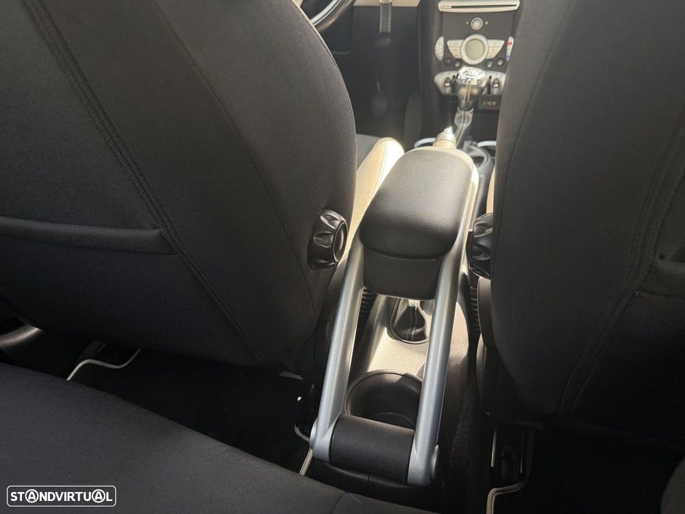 MINI 3 Portas Cooper D 50 Camden - 17