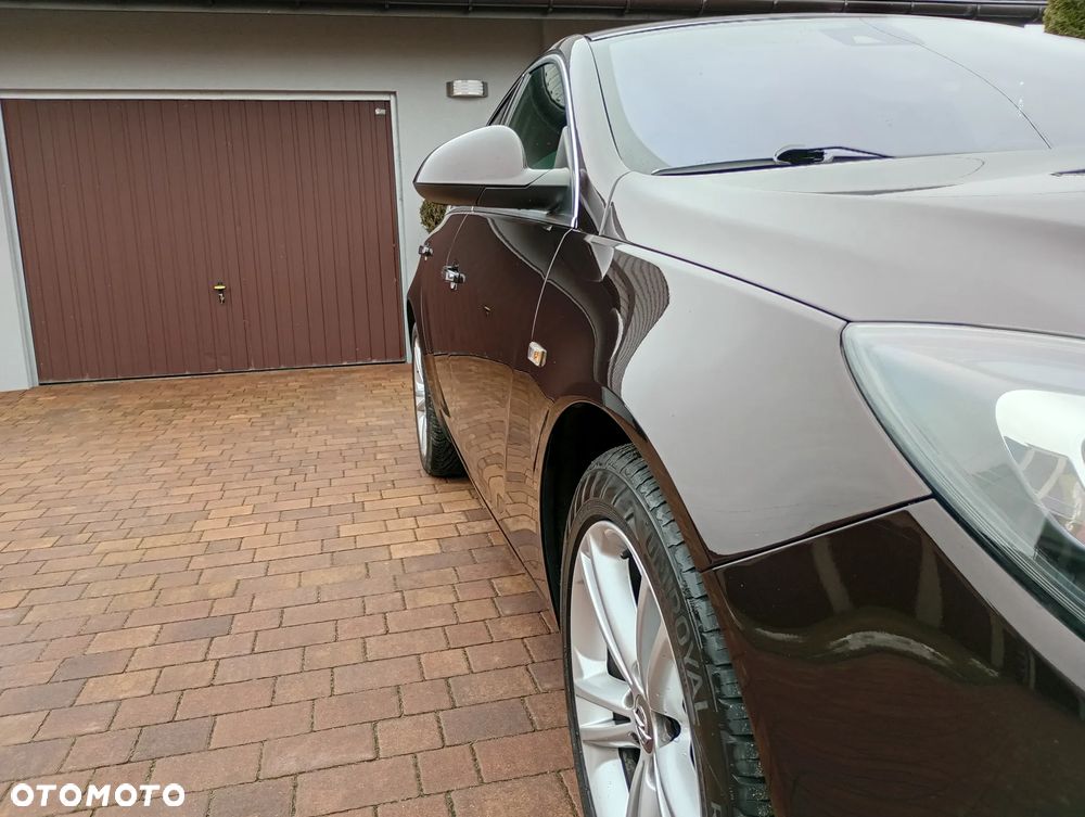 Opel Insignia - 15