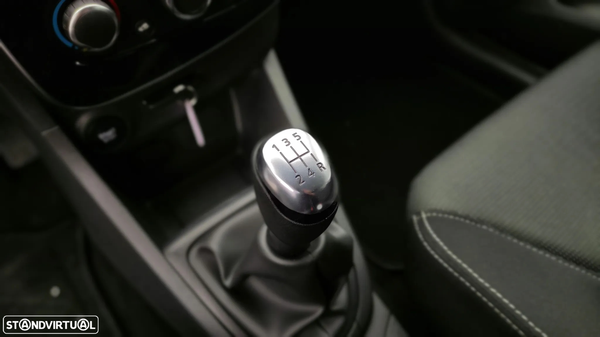 Renault Clio 1.5 dCi Zen - 17