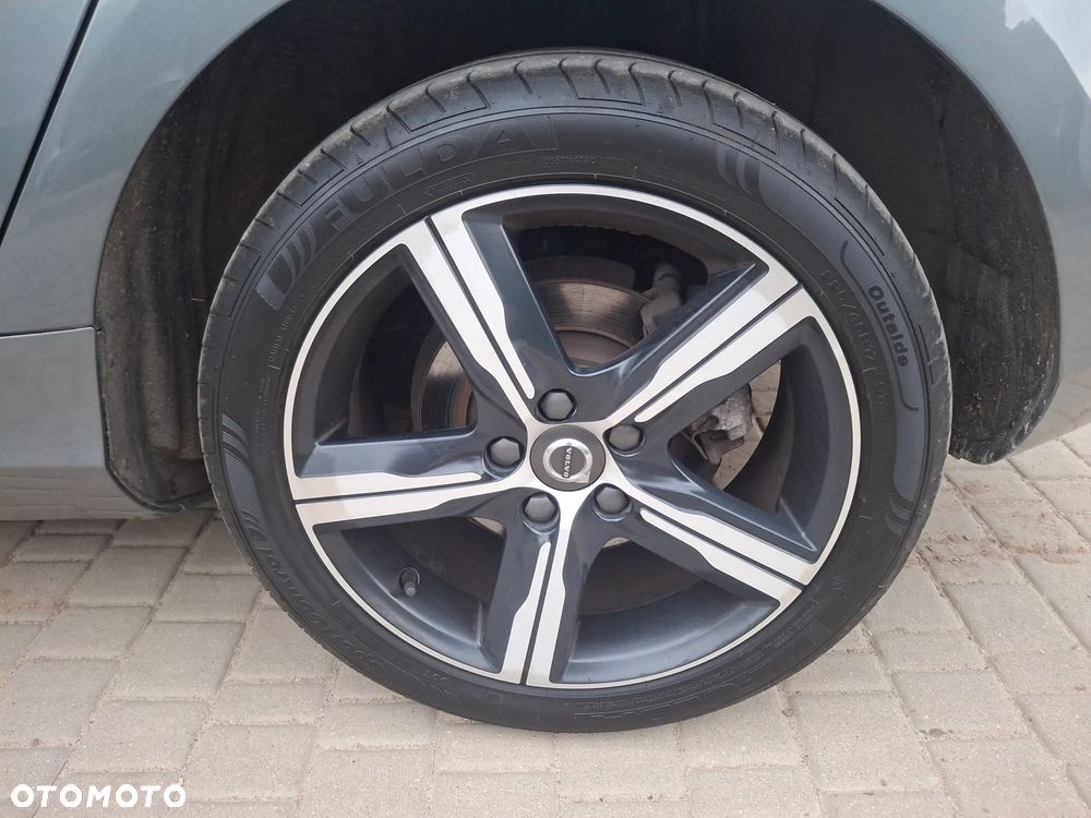 Volvo V40 D2 Drive-E R-Design Momentum - 7