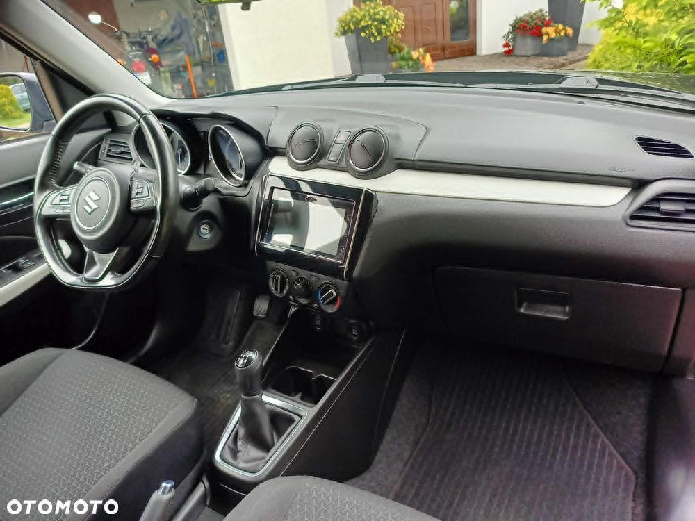 Suzuki Swift 1.2 Dualjet Hybrid Allgrip MT Comfort+ - 15