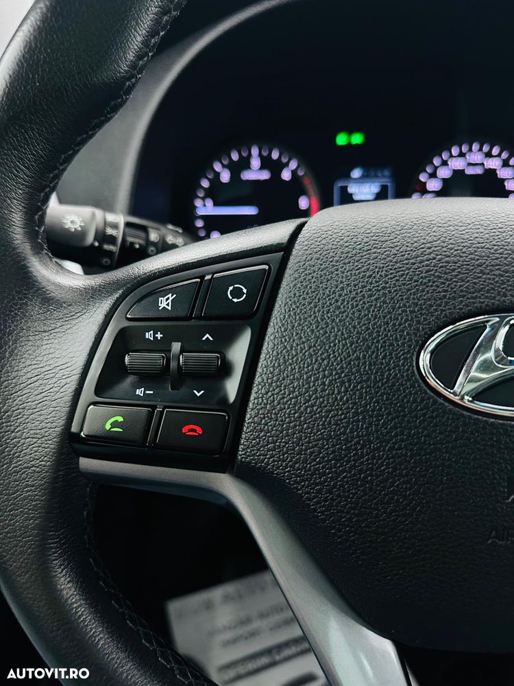 Hyundai Tucson blue 1.7 CRDi 2WD Passion Plus - 32