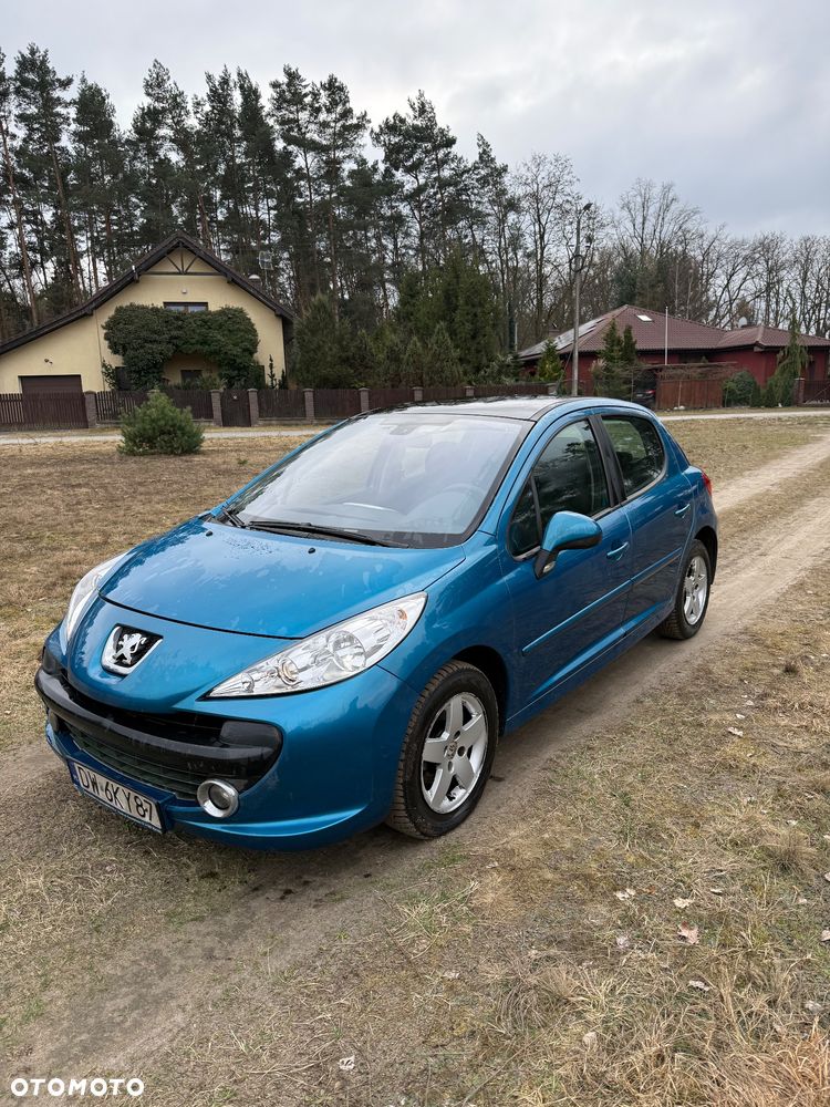 Peugeot 207 1.4 16V Presence - 1