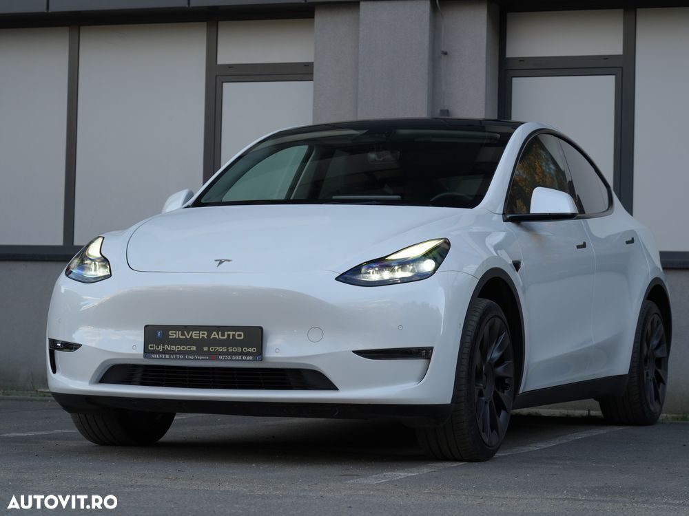 Tesla Model Y 2022 photo 2