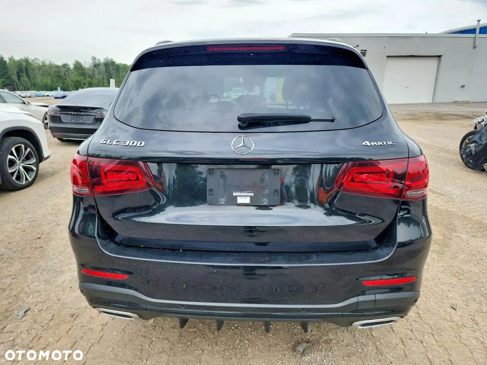 Mercedes-Benz GLC 300 4Matic 9G-TRONIC - 6
