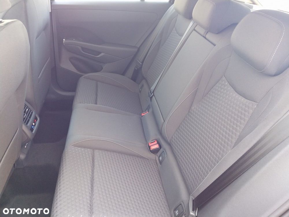 Volkswagen T-Roc 1.5 eTSI Life DSG - 16