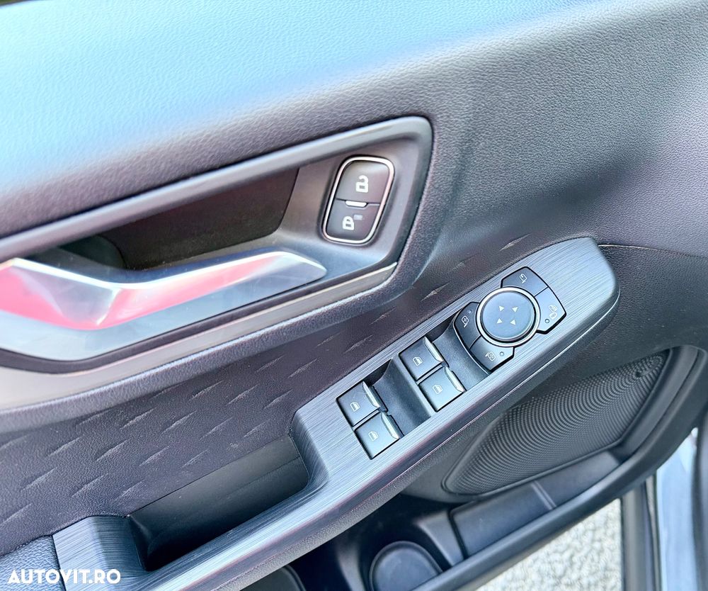 Ford Kuga 2.0 EcoBlue A8 AWD Titanium - 17