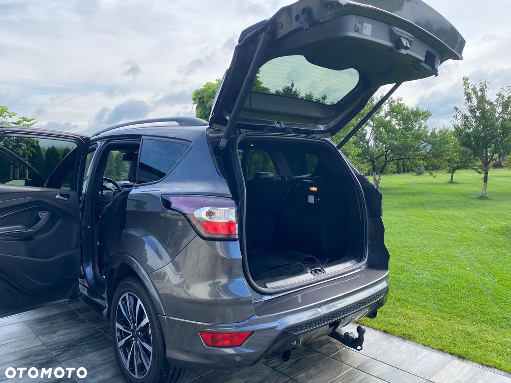 Ford Kuga 1.5 EcoBoost 2x4 ST-Line - 10
