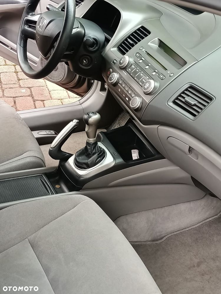 Honda Civic 1.8i-VTEC Comfort - 8