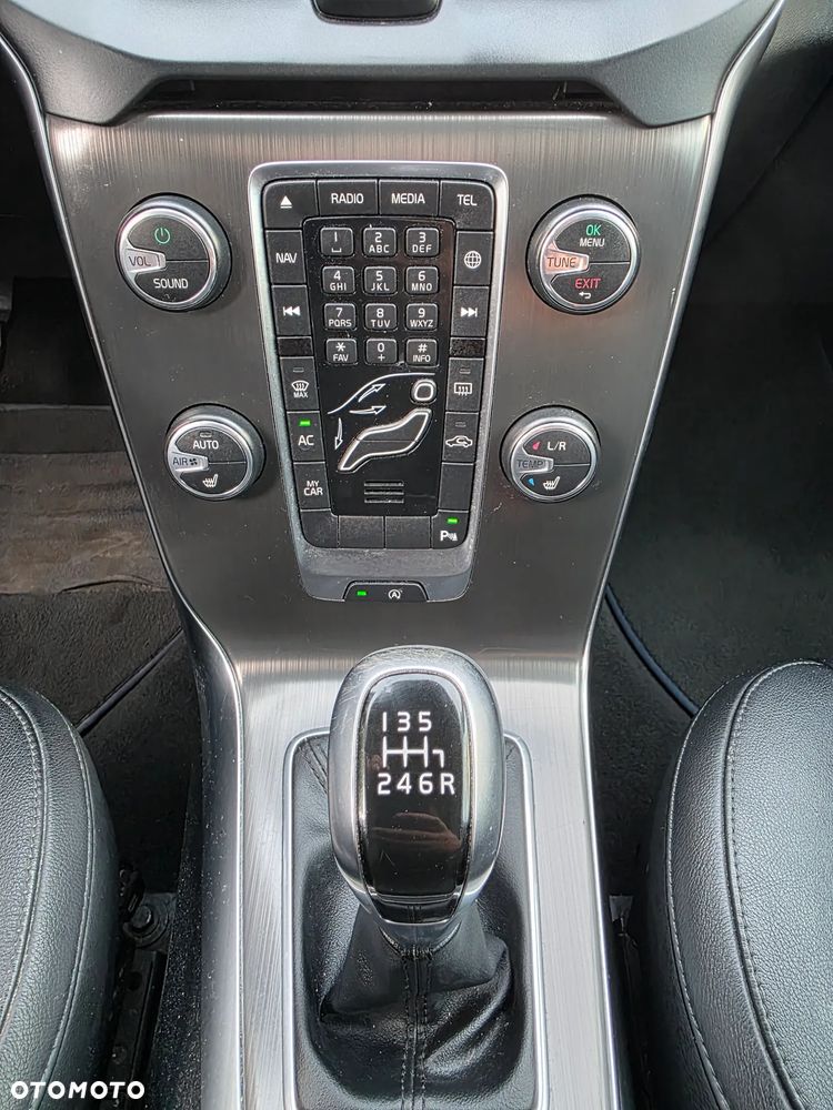 Volvo V40 D4 You - 39