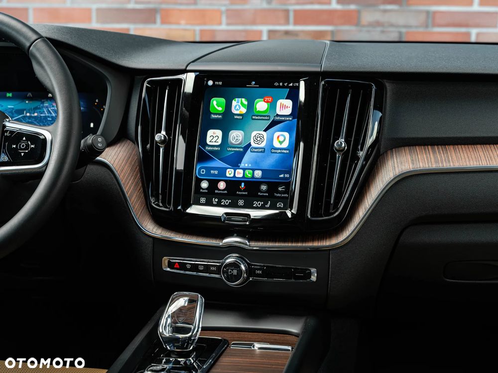 Volvo XC 60 B4 D AWD Ultimate Bright - 33