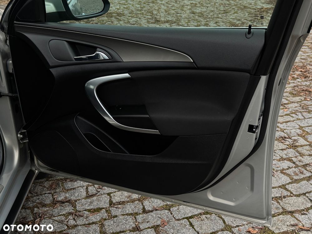 Opel Insignia 1.6 Design Edition - 33