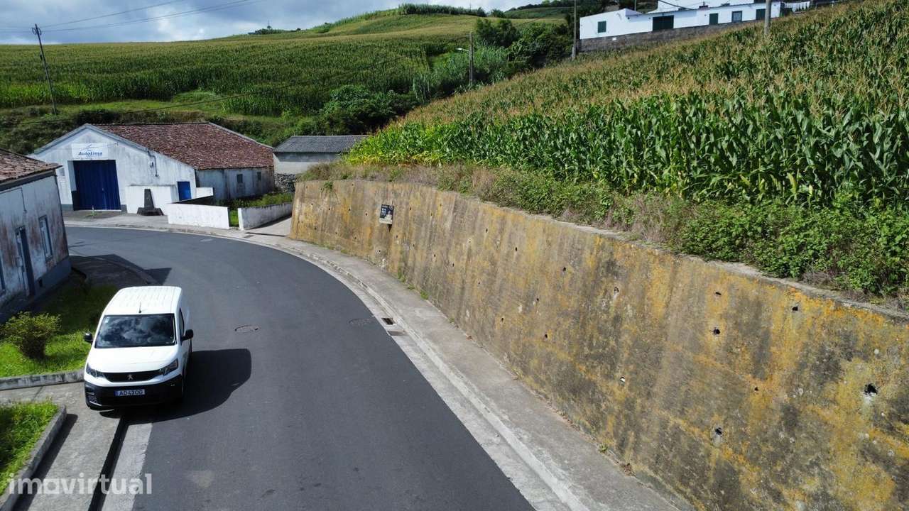 Terreno com Vista Mar em Ponta Garça, Vila Franca do Campo - Grande imagem: 2/6