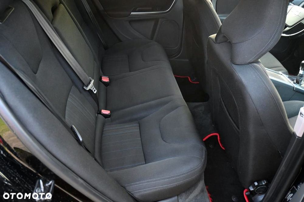 Volvo V60 - 30