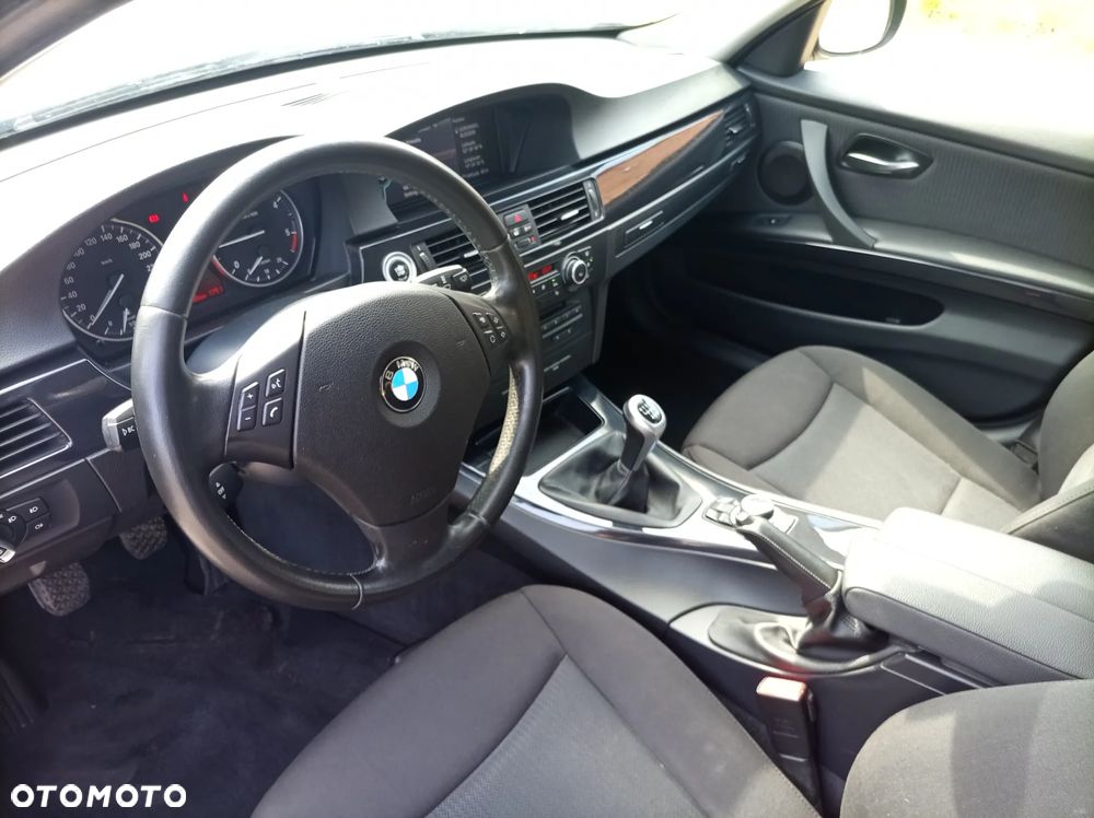 BMW Seria 3 320d DPF Blue Performance Edition Sport - 19