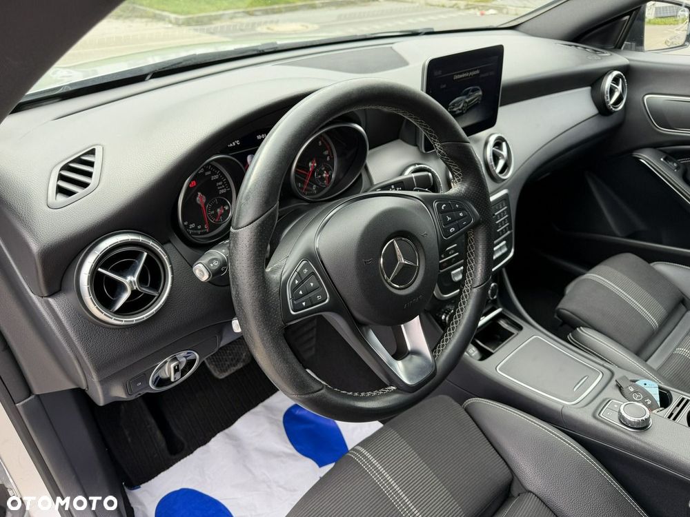 Mercedes-Benz CLA 200 (CDI) d 7G-DCT AMG Line - 20