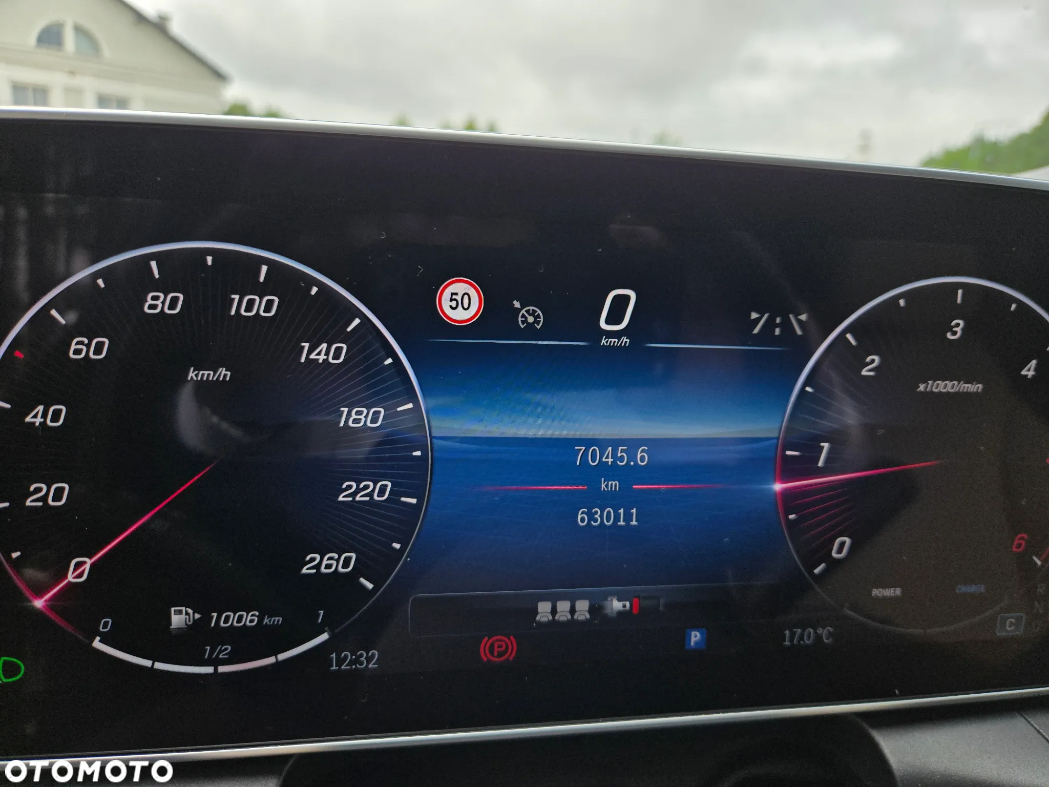 Mercedes-Benz GLC - 25
