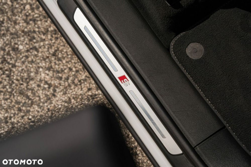 Audi SQ8 TFSI Quattro Tiptronic - 31