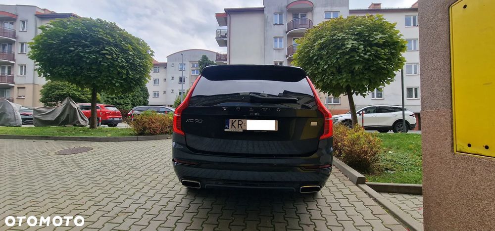 Volvo XC 90 T8 AWD Plug-In Hybrid R-Design 7os - 4