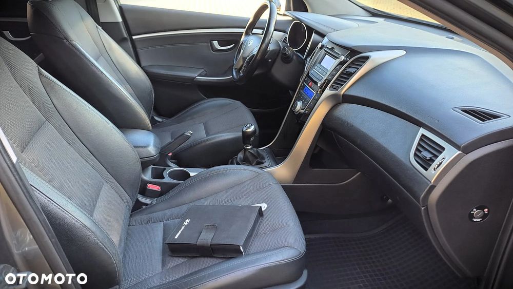 Hyundai i30 1.6 Style - 11
